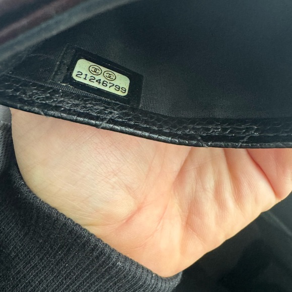 Chanel authentic card holder - Picture 6 of 6